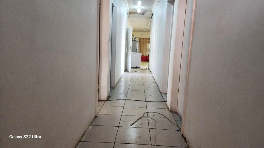 5 Bedroom Property for Sale in Oos Einde North West